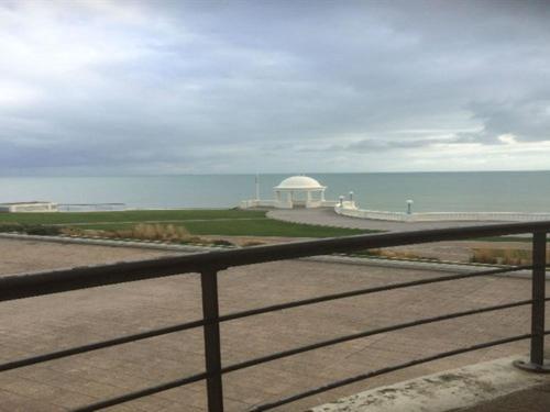 B&B The Little Garth Bexhill-on-Sea Bagian luar foto